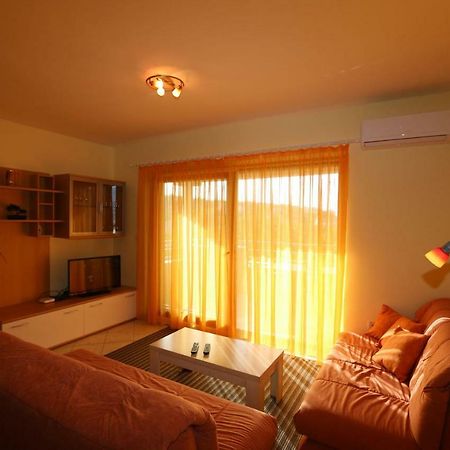 Apartment Dina Šilo Eksteriør billede